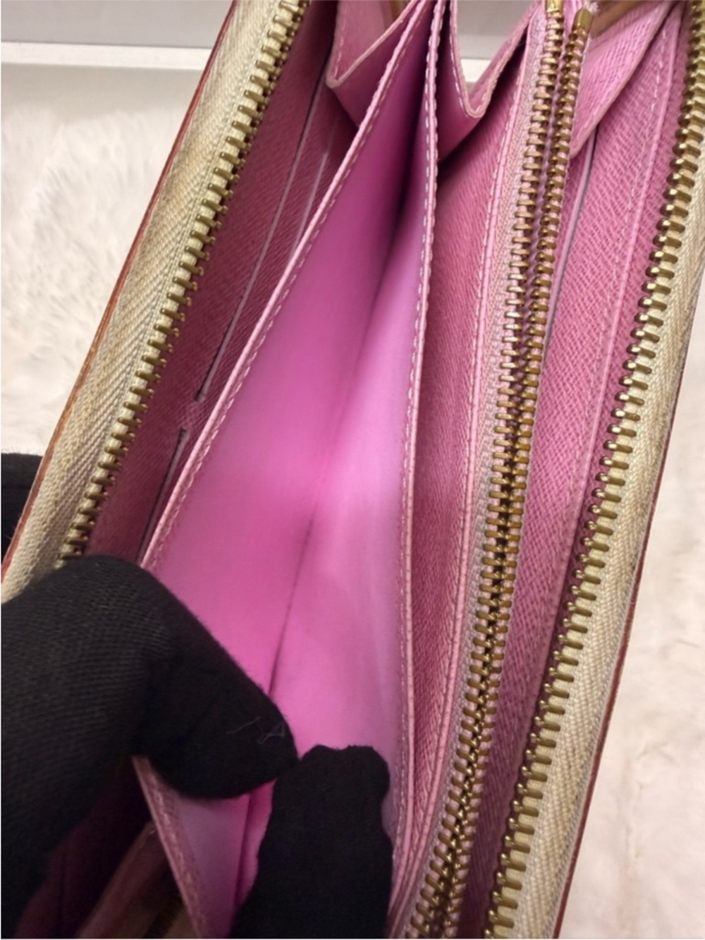 Louis Vuitton Takashi Murakami White Multicolor Monogram Long Continental Wallet - Picture 10 of 13